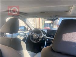 تۆیۆتا ڕاڤ 4